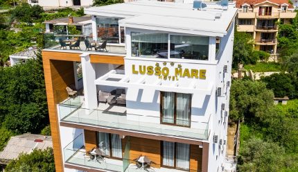 Ceļojums uz Melnkalni – Lusso Mare 4*