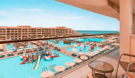 Ģimenes brīvdienas Hurgadā – Pickalbatros White Beach Resort 5*