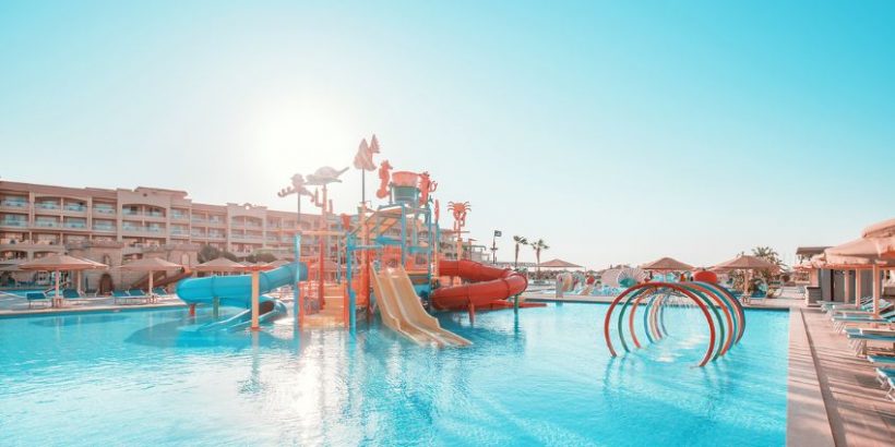 Ģimenes brīvdienas Hurgadā – Pickalbatros White Beach Resort 5*