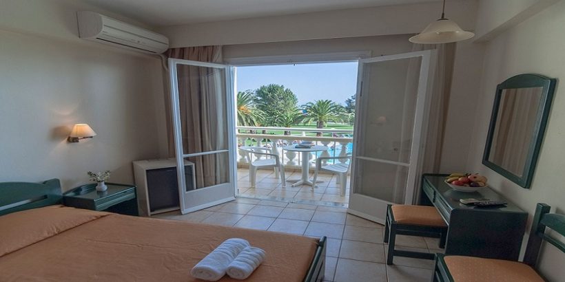 Atpūta Grieķijā, Korfu – Messonghi Beach Resort 3*