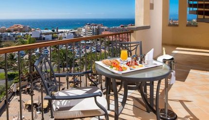 Atpūta Tenerifē, Kanāriju salās. GF Gran Costa Adeje 5*