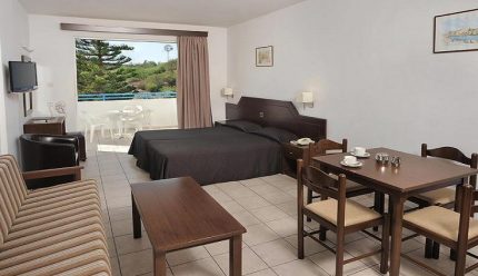 Kipra – Petrosana Hotel Apartments