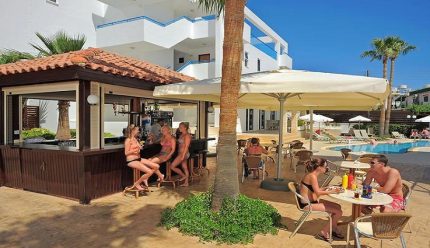 Kipra – Petrosana Hotel Apartments