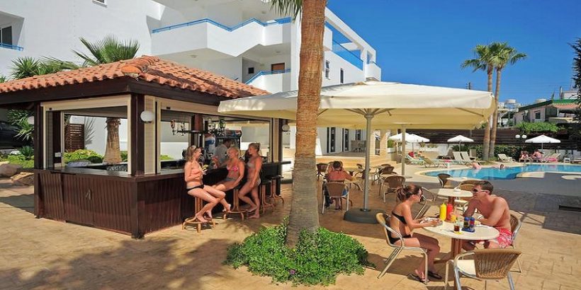 Kipra – Petrosana Hotel Apartments