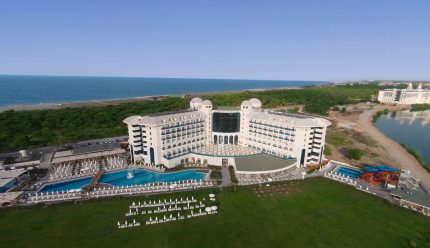 Water Side Resort and SPA viesnīca