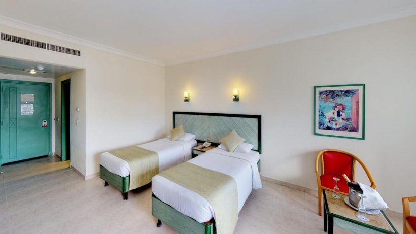 Atpūta Šarmelšeihā – Falcon Hills 3*