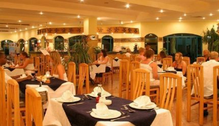 Atpūta Šarmelšeihā – Falcon Hills 3*