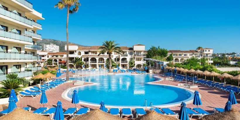 Malaga – Puente Real 4*