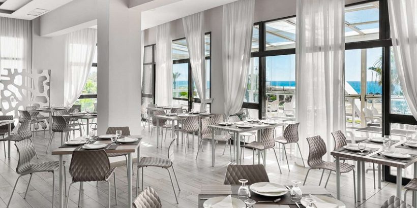 Malaga – Puente Real 4*