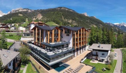 Slēpošanas ceļojums uz Itāliju – Ciampedie Luxury Alpine Spa Hotel 5*